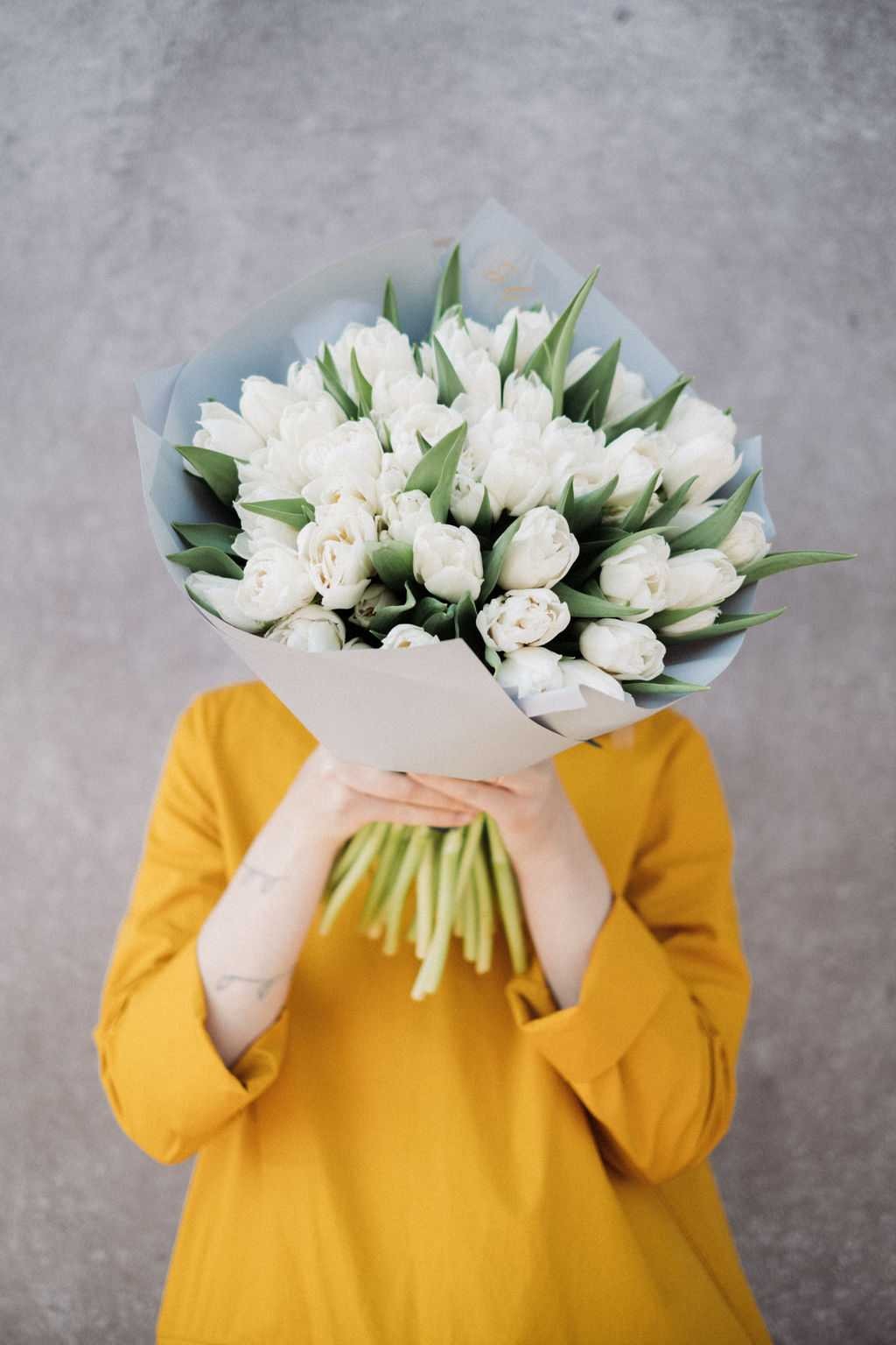 Buchet 51 Lalele albe